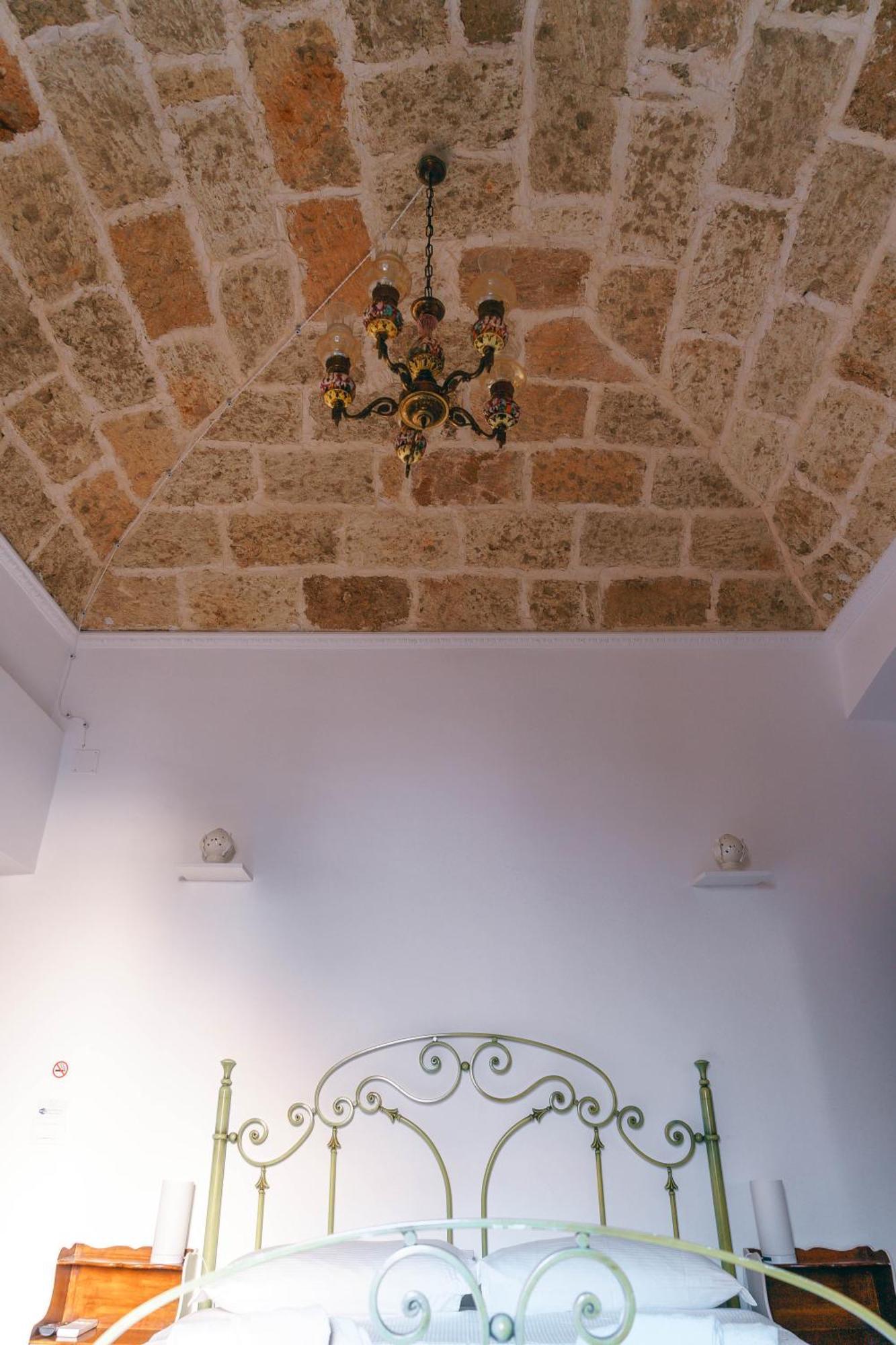 Corte Pietrantica - Charming Rooms & Suites Giovinazzo Quarto foto